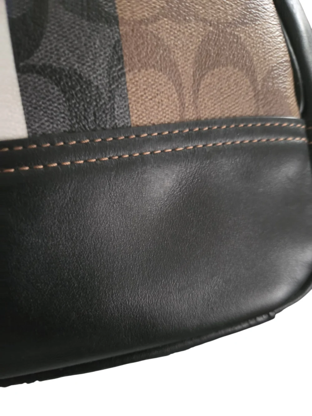Coach men crossbody